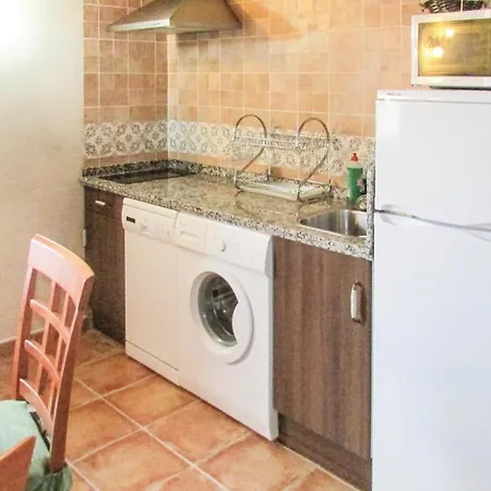 Holiday home Nice In Aldeanue, De La Sierra With Kitchen *